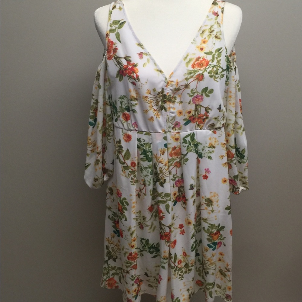 Colleen Atwood Cold-Shoulder Dress